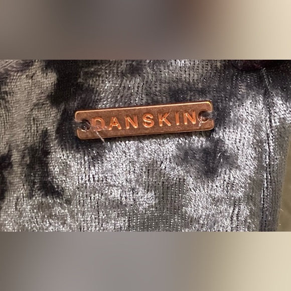 DANSKIN Pajamas 2 Piece NWT size medium sleepwear velvet-like pjs women’s - Picture 3 of 5